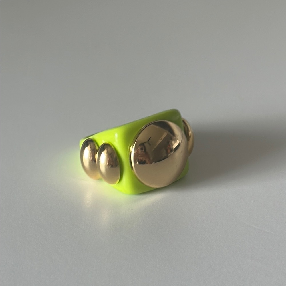 La Manso Green Ring